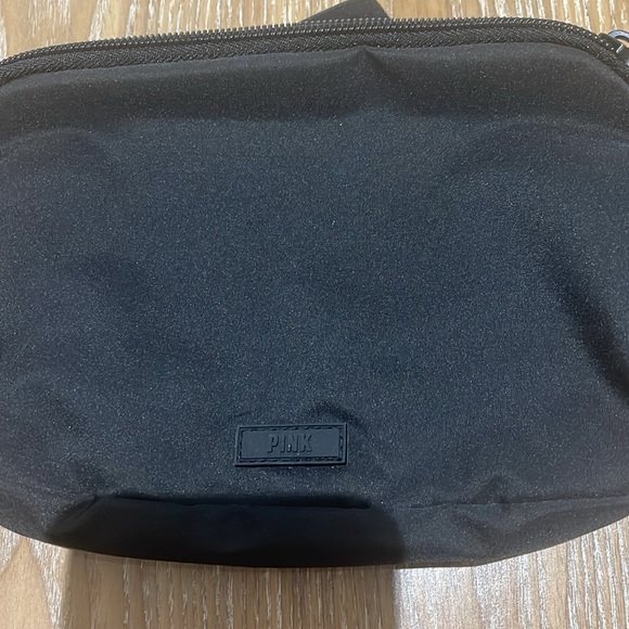 VS Pink Fanny pack - Picture 2 of 4